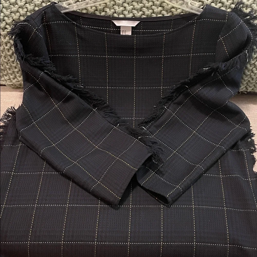 H&M Plaid Top Blouse Women Size 10 Black Blue  Yellow Subtle Decorative Fraying - Picture 13 of 14